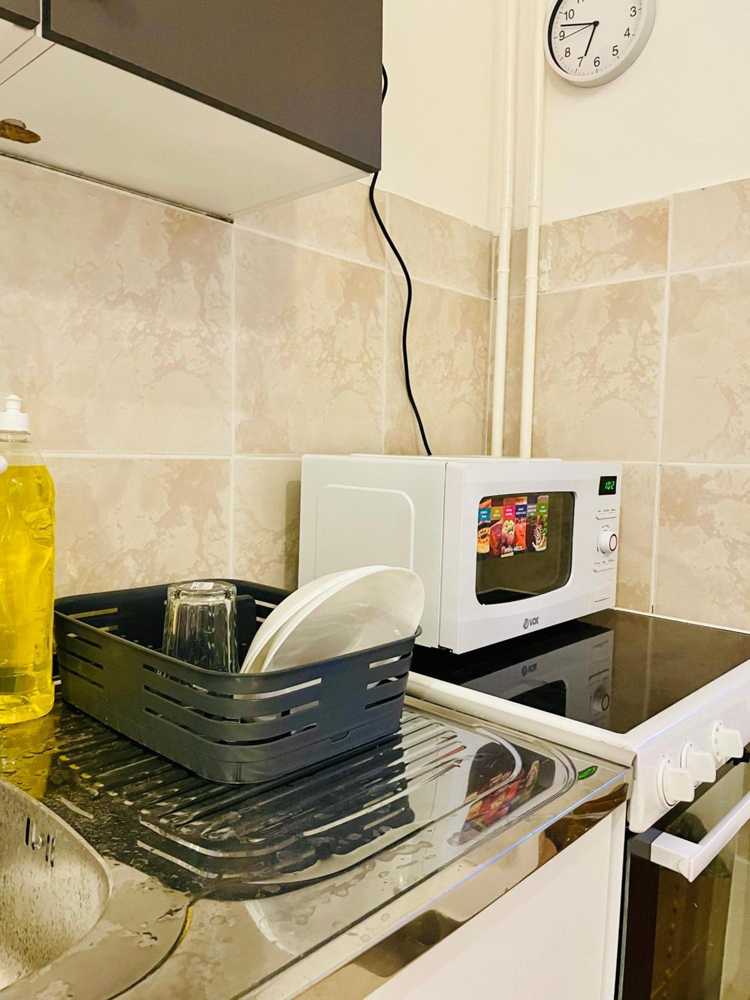 Hostel Green World Novi Sad Buitenkant foto